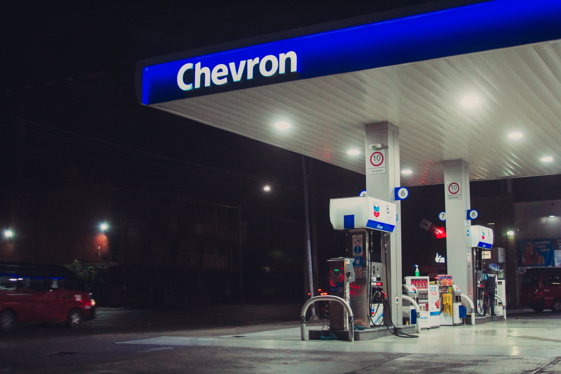 Chevron oil pump